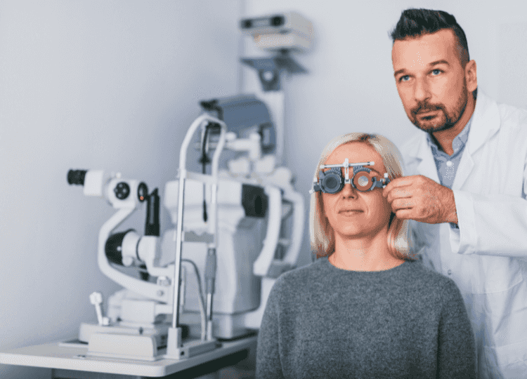 Complimentary Eye Check