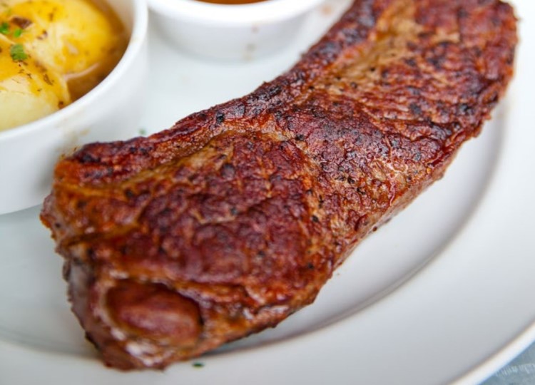 New Zealand Striploin - 300g
