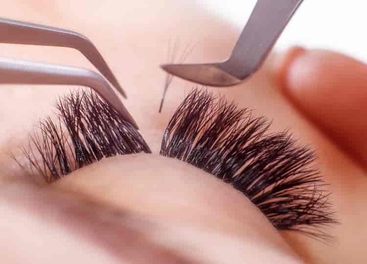 Eyelash Extensions (Tai Seng outlet)