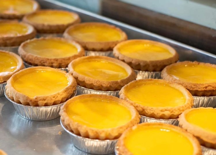Box of 2 Egg Tarts